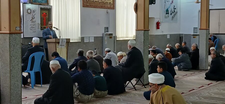 سخنرانی رئیس اداره بهزیستی دهگلان پیش از خطبههای نماز جمعه