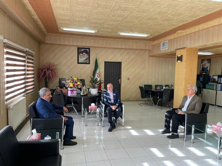 دیدار مدیرکل بهزیستی کردستان با فرماندار قروه