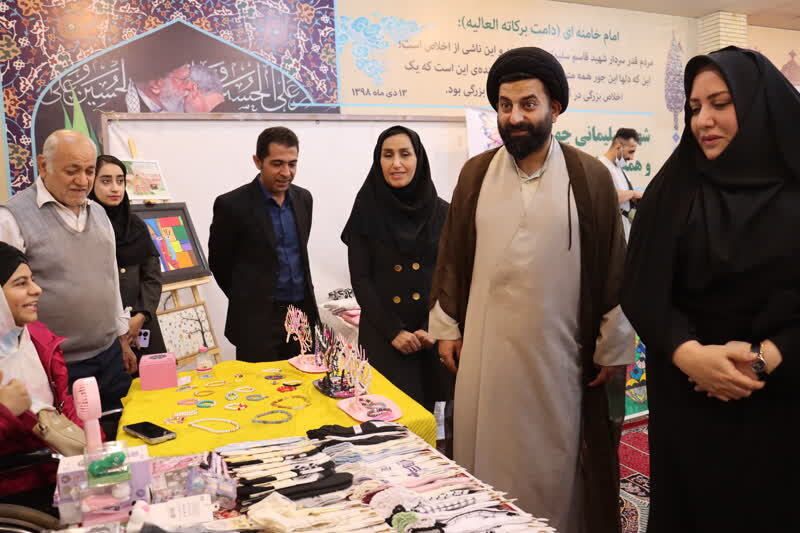 برگزاری نمایشگاه دستاوردهای افراد دارای  معلولیت و آثار هنری افراد دارای معلولیت در مصلای نماز جمعه بوشهر