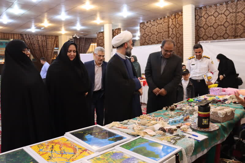 برگزاری نمایشگاه دستاوردهای افراد دارای  معلولیت و آثار هنری افراد دارای معلولیت در مصلای نماز جمعه بوشهر