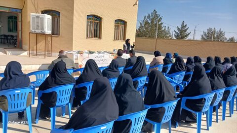 تشکیل دوره آموزشی پیشگیری از معلولیت های دوران سالمندی و همچنین برگزاری جشنواره غذایی ویژه افراد دارای معلولیت و خانواده‌های آنها