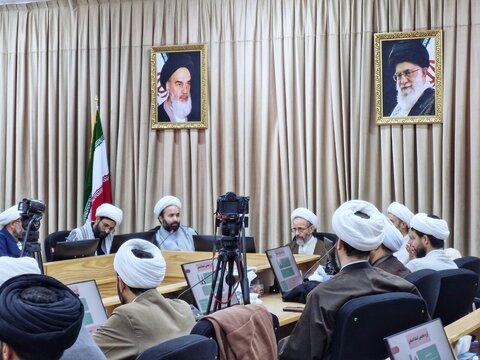 پژوهشکده مشاوره اسلامی راه‌اندازی شود / مشاوره دینی سلامت روانی جامعه را تأمین می‌کند