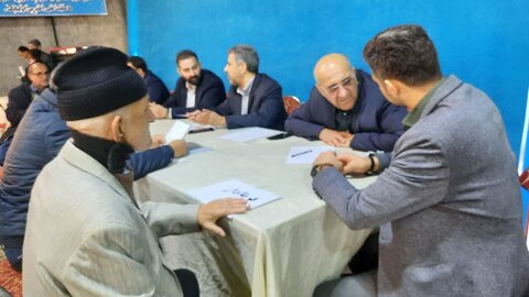 برپایی میز خدمت اداره بهزیستی شهرستان اشتهارد گرامیداشت هفته جهانی افراد دارای معلولیت