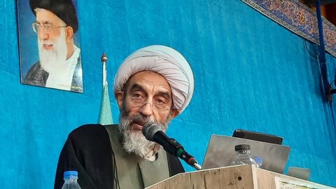 برپایی میز خدمت اداره بهزیستی شهرستان اشتهارد گرامیداشت هفته جهانی افراد دارای معلولیت