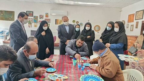 مدیر کل امور اجتماعی استانداری از مرکز  توانبخشی بزرگمهر در شهرستان خرم آباد بازدید ڪـرد