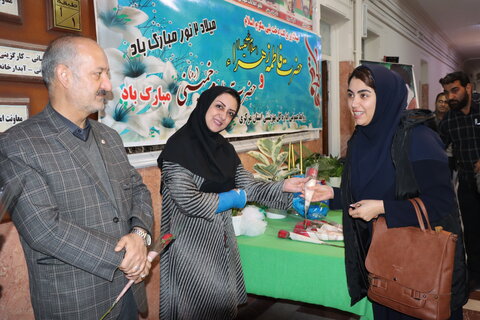 تقدیر از همکاران شاغل در اداره به مناسبت فرا رسیدن روز زن وولادت با سعادت حضرت فاطمه زهرا (ع)