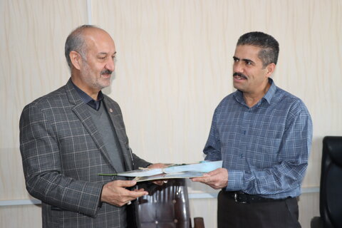 تجلیل از حسابداران شاغل در اداره کل بهزیستی استان