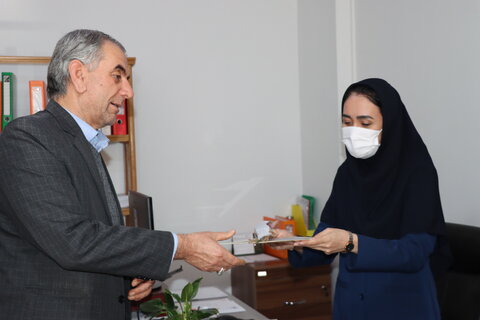 تجلیل از حسابداران شاغل در اداره کل بهزیستی استان