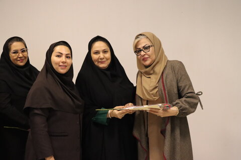 گزارش تصویری ا تقدیر از مشاوران و روانشناسان مرکز اورژانس اجتماعی و مرکز مشاوره تلفنی 1480 و مرکز شوق زندگی
