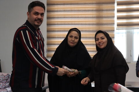 گزارش تصویری ا تقدیر از مشاوران و روانشناسان مرکز اورژانس اجتماعی و مرکز مشاوره تلفنی 1480 و مرکز شوق زندگی