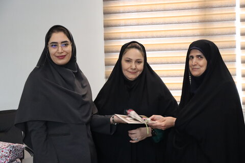 گزارش تصویری ا تقدیر از مشاوران و روانشناسان مرکز اورژانس اجتماعی و مرکز مشاوره تلفنی 1480 و مرکز شوق زندگی