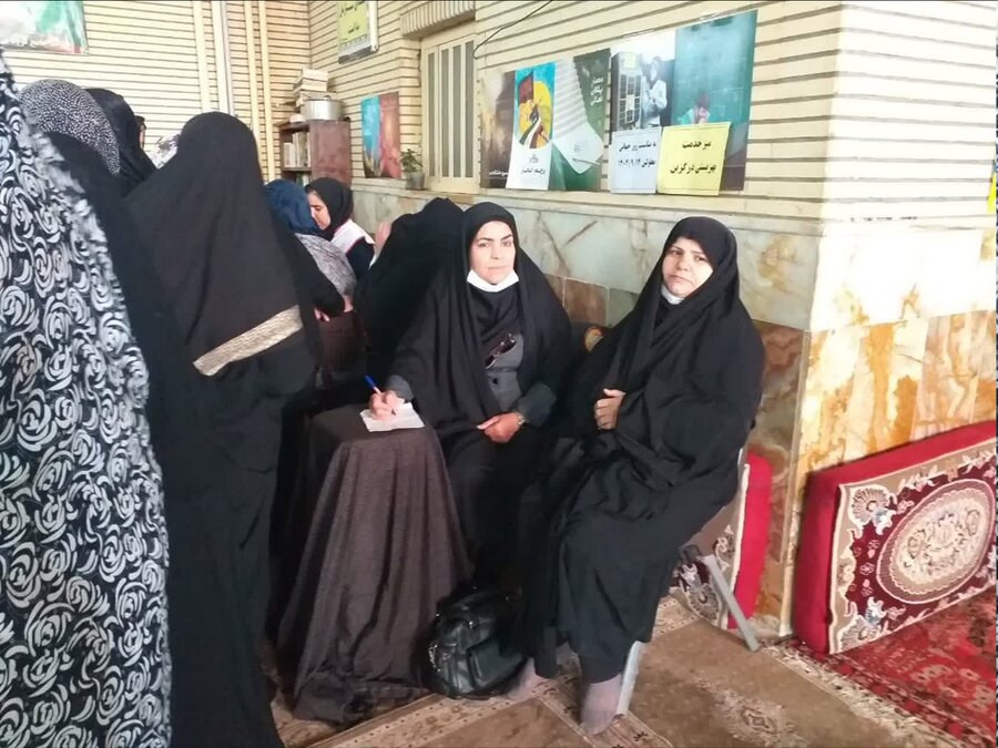 برگزاری میز خدمت به مناسبت هفته معلولین