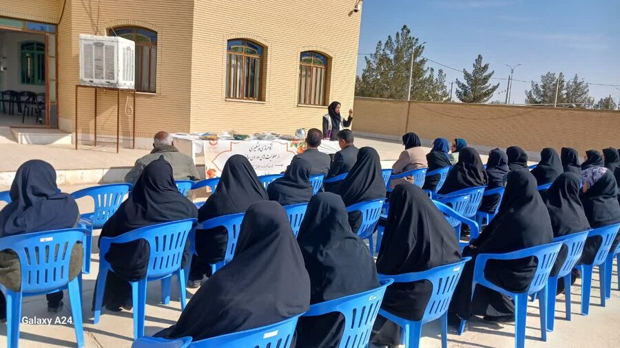 تشکیل دوره آموزشی پیشگیری از معلولیت های دوران سالمندی و همچنین برگزاری جشنواره غذایی ویژه افراد دارای معلولیت و خانواده‌های آنها
