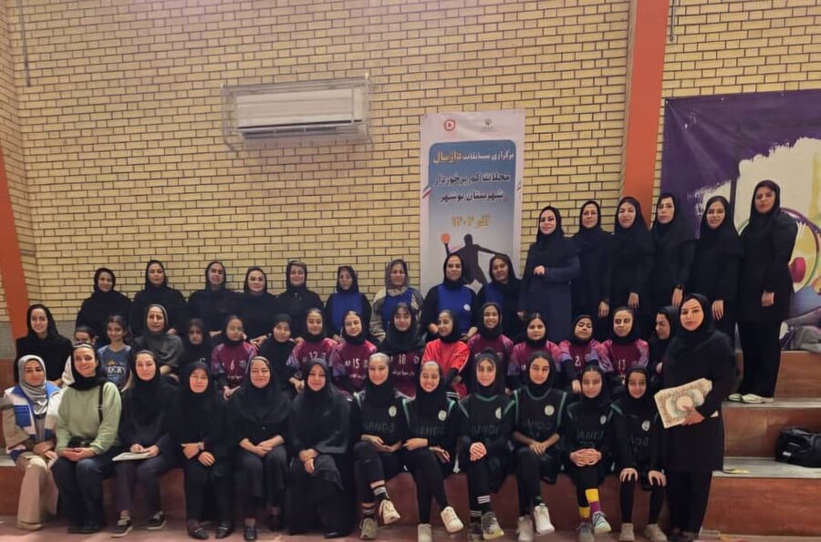 شهرستان بوشهر| برگزاری مسابقات داژبال بانوان در محلات کم‌برخوردار بوشهر