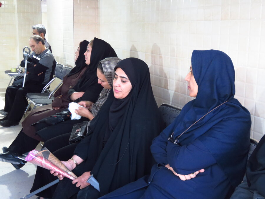 آیین تجلیل از عوامل اجرایی و پشتیبانی پروژه ۴۰ واحدی مسکن مهر افراد دارای معلولیت سیرجان