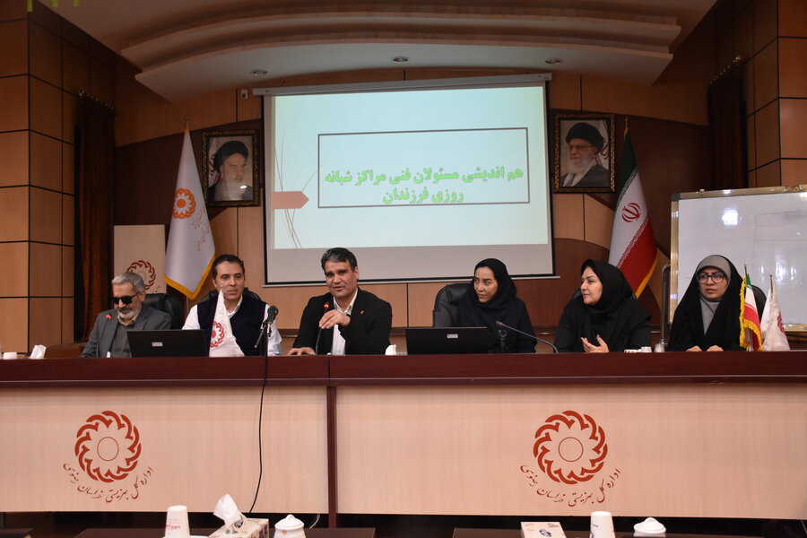 آغاز دوره‌های آموزشی فراگیر برای کادر مراکز شبه‌خانواده