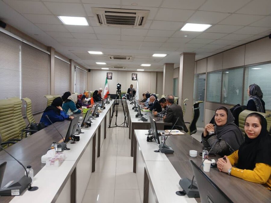 بهزیستی تهران دوره اتیکت حرفه‌ای و توسعه پایدار را برای مؤسسات خیریه برگزار کرد