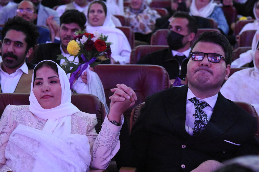 در برج میلاد تهران؛ جشن ازدواج ۱۱۴ زوج دارای معلولیت برگزار شد