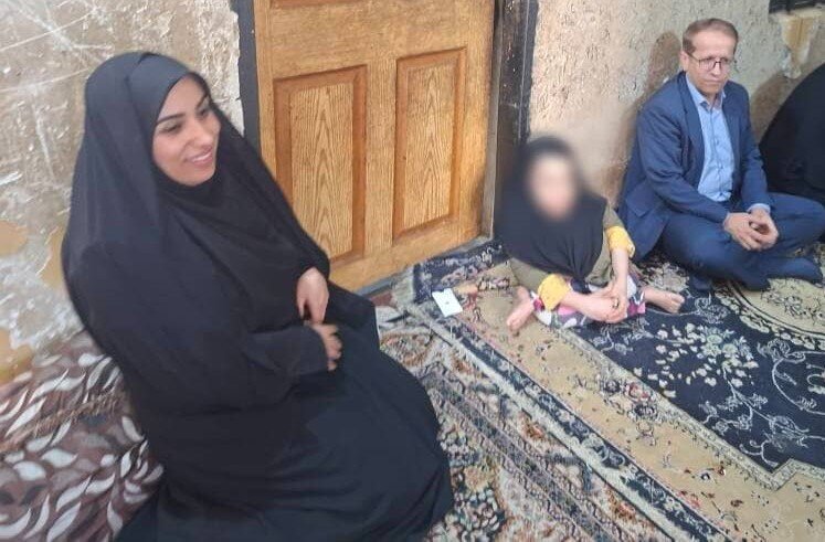 دیّر|دیدار مسئولان شهرستان دیّر با هنرمند معلول؛ فرماندار بر ضرورت “دیده‌شدن توانمندی‌ها” تأکید کرد