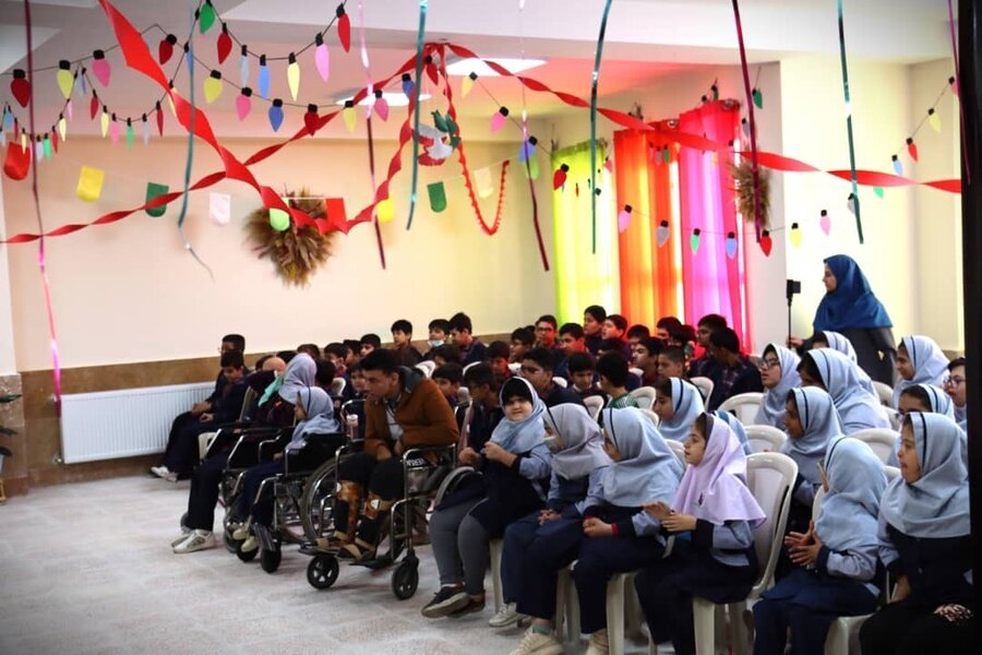 رباط کریم |برگزاری مراسم روز جهانی معلولین در مدرسه زنده‌یاد محسن شاه‌علی پرند 