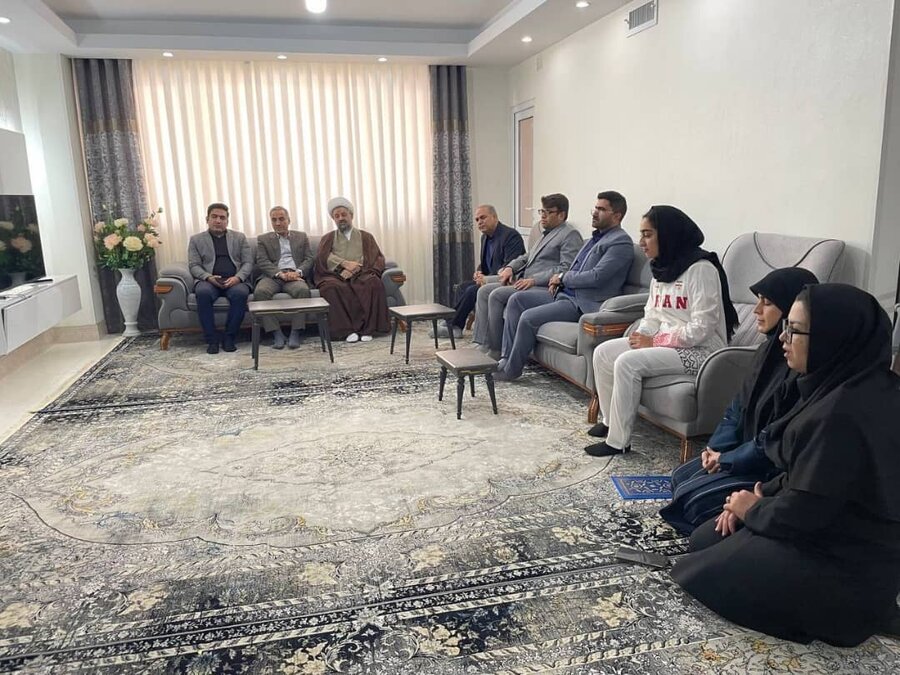 رباط کریم | قدردانی از ملی پوش پارادوومیدانی شهرستان در روز جهانی معلولین