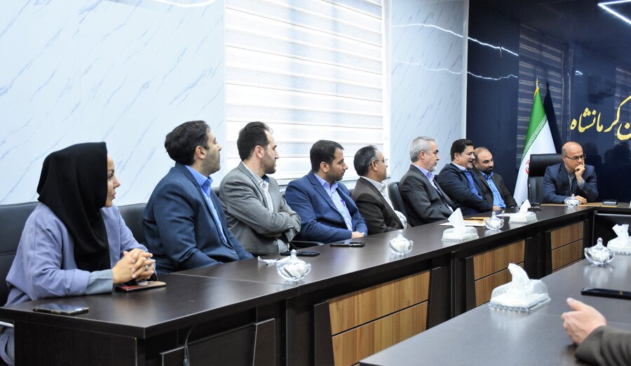 تکریم و معارفه رئیس اداره حقوقی