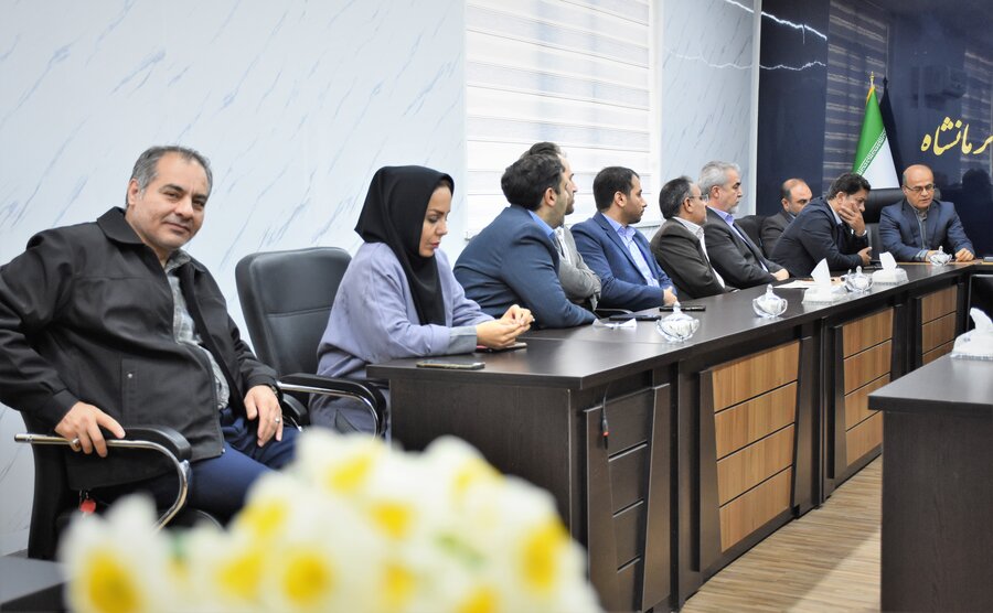 تکریم و معارفه رئیس اداره حقوقی