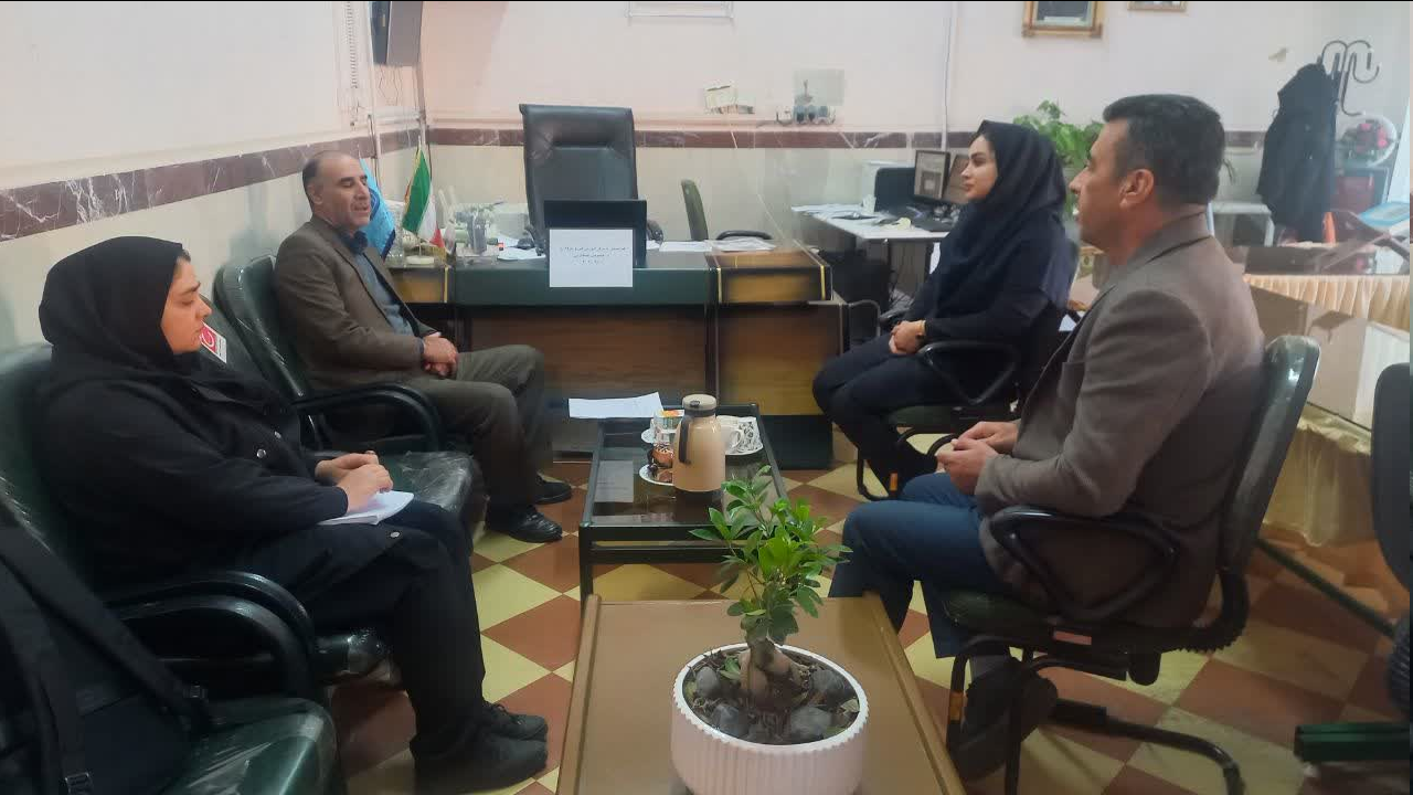 تدوین راهبردهای اشتغال پایدار برای گروه همیار در جلسه مشترک بهزیستی و فنیوحرفهای