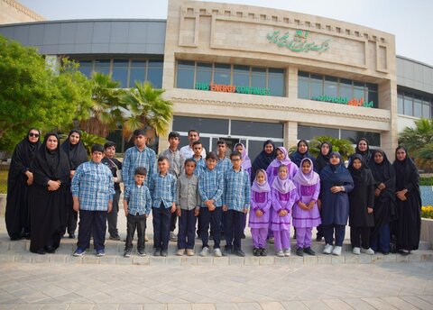 عسلویه| بازدید دانش‌آموزان دارای معلولیت تحت حمایت بهزیستی عسلویه از پتروشیمی مبین