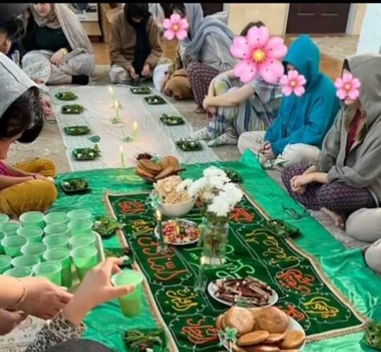 شهرتهران| برپایی سفره نذری در مرکز خیام به مناسبت وفات حضرت ام‌البنین(س)