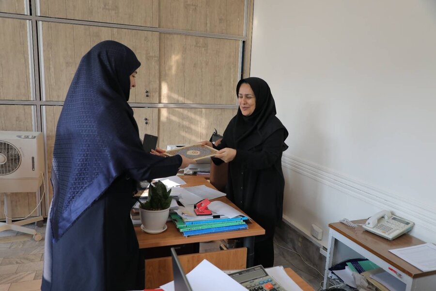 شهرتهران| تقدیر مدیر بهزیستی از کارشناسان حوزه مالی و بیمه به مناسبت روز حسابدار و روز بیمه