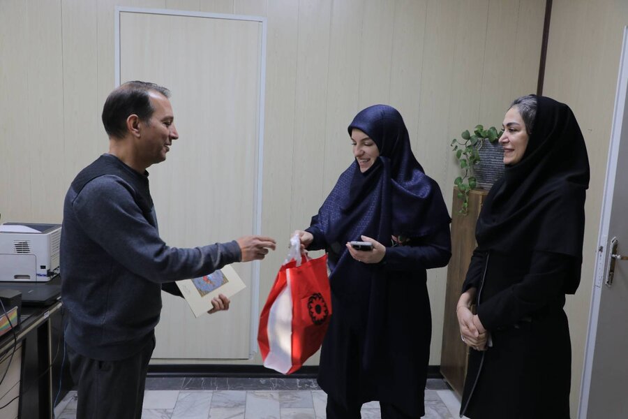 شهرتهران| تقدیر مدیر بهزیستی از کارشناسان حوزه مالی و بیمه به مناسبت روز حسابدار و روز بیمه