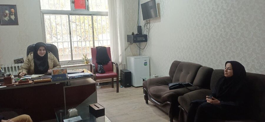دیدار صاحبان امتیاز مراکز توانبخشی با رئیس اداره بهزیستی آذرشهر درباره برنامه‌های هفته معلولین