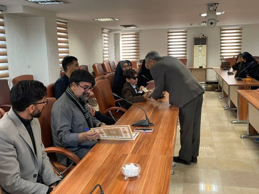 رباط کریم | تجلیل از نخبگان معلول شهرستان‌ به مناسبت هفته معلولین