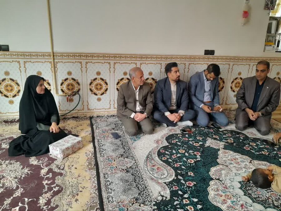 بازدید فرماندار نرماشیر از مرکز کاهش آسیب اعتیاد