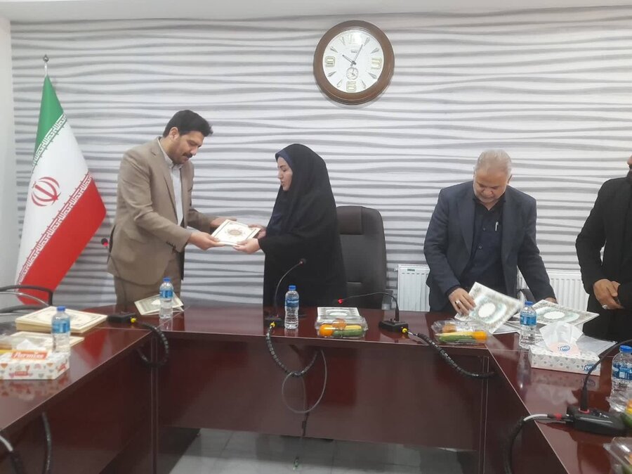 شهریار |  تقدیر از خانواده‌های دارای معلول در روستای کردزار شهرستان