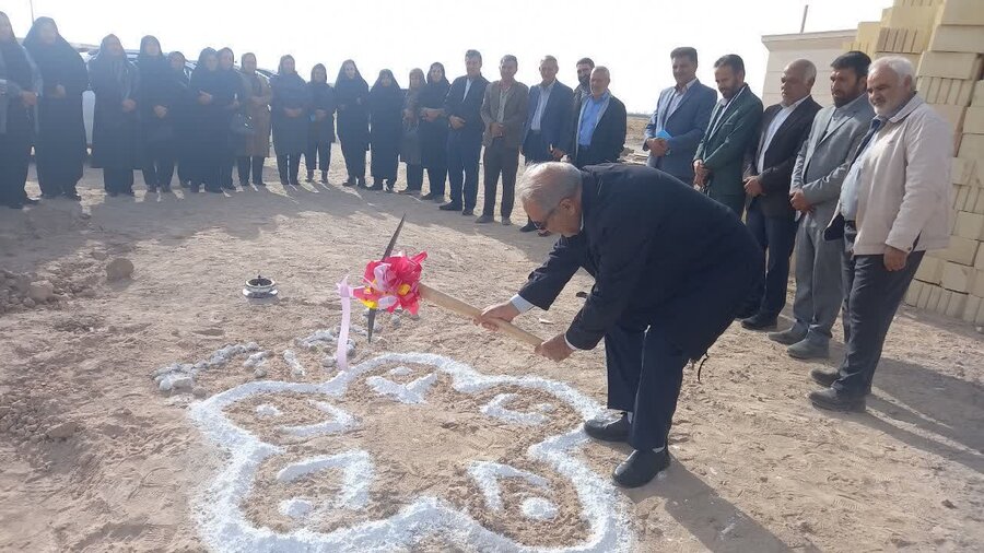 کلنگ ساخت 3 واحد مسکن مددجویی در شهربابک به زمین خورد