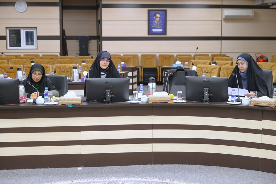 جلسه نقش ساختار فرهنگ و توانمند سازی دفتر امور بانوان