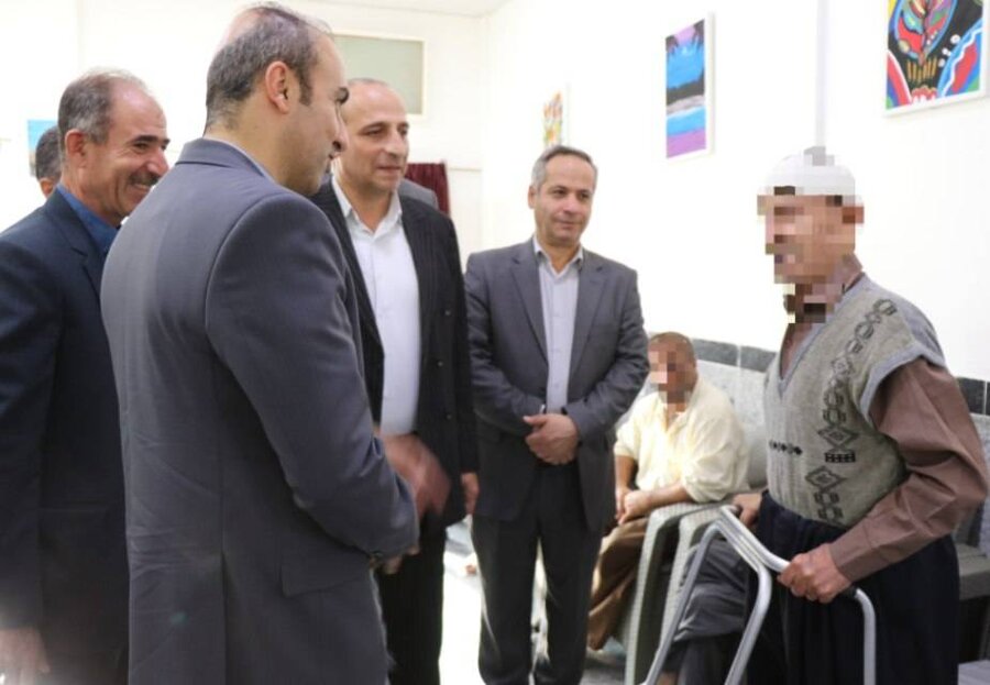 روایت یک دیدار صمیمی با سالخوردگان بوکان