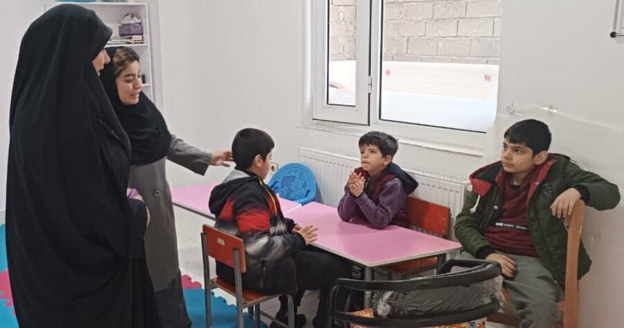 بازدید رئیس بهزیستی شاهین‌دژ از مرکز توانبخشی کودکان ذهنی فیدان