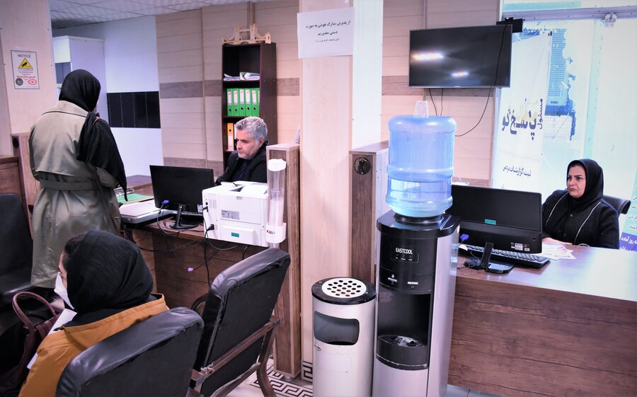 میز ارتباطات مردمی