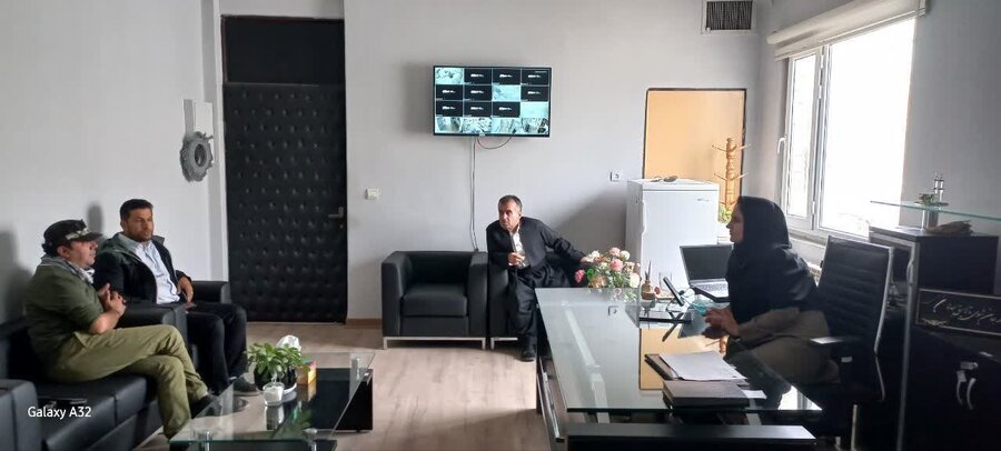 دیدار رئیس بهزیستی مریوان با کارگردان گروه تئاتر «زِد» / برنامه‌ریزی برای جشنواره تئاتر معلولین
