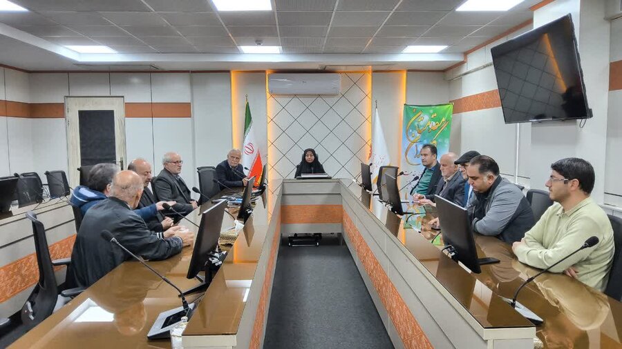 نشست مدیرکل بهزیستی استان قزوین با خیرین با هدف حمایت از جامعه هدف تحت پوشش 