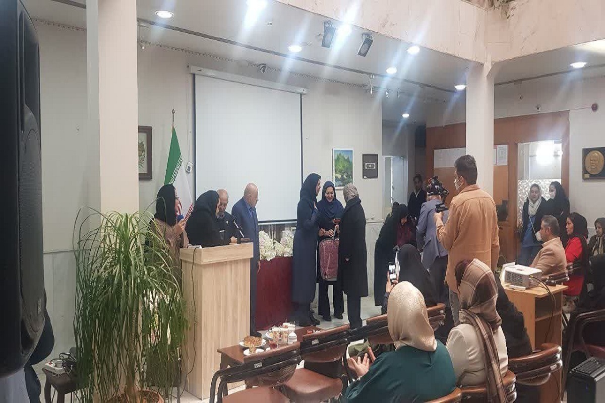 مادران توانیابان همزمان با هفته گرامیداشت مقام زن و روز مادر تجلیل شدند