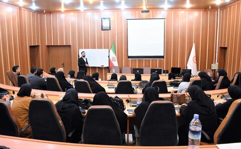 برگزاری دوره آموزشی اختلالات مربوط به کودکان و نوجوانان