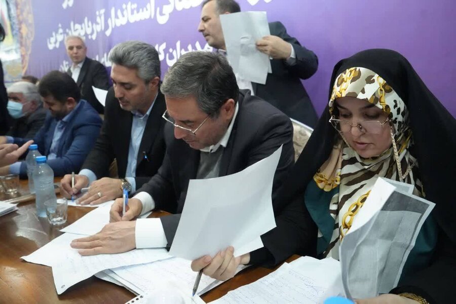 حضور مسئولان بهزیستی در نشست استاندار آذربایجانغربی با اهالی منطقه طرزیلو ارومیه