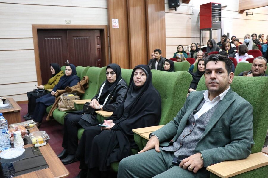 تجلیل از توانخواهان موفق و تاکید بر حمایت همهجانبه از جامعه هدف