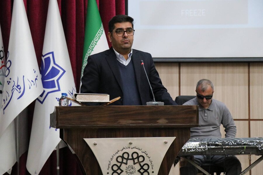 تجلیل از توانخواهان موفق و تاکید بر حمایت همهجانبه از جامعه هدف