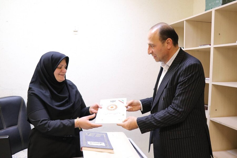 دیدار صمیمانه مدیرکل بهزیستی آذربایجان غربی با همکاران دارای معلولیت و تجلیل از تلاشهای جهادی آنان