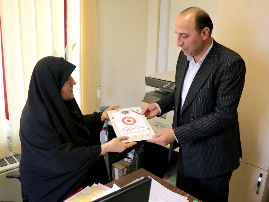 دیدار صمیمانه مدیرکل بهزیستی آذربایجان غربی با همکاران دارای معلولیت و تجلیل از تلاشهای جهادی آنان